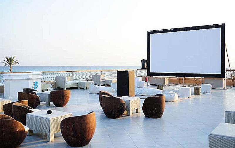 Tauchreise Rotes Meer/Ägypten | The Breakers Lodge Soma Bay | Open Air Kino