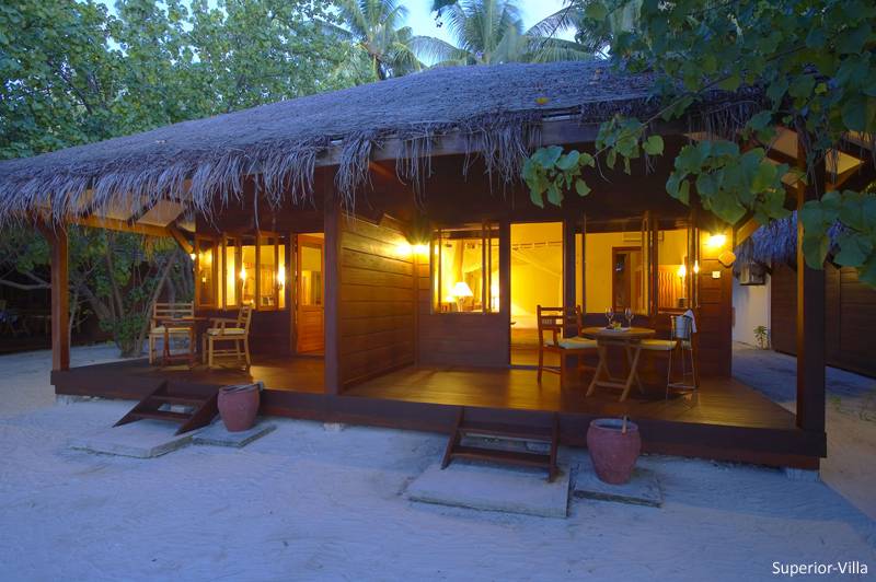 Tauchreise Nord-Nilande-Atoll/Malediven | Tauchhotel Filitheyo Island Resort | Superior-Villa