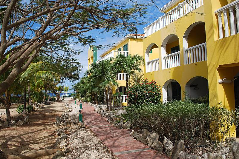 Tauchreise Karibik | Buddy Dive Resort Bonaire | Hotelanlage