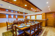 Tauchsafari Rotes Meer | Golden Dolphin 3 Tauchschiff | Speisesaal