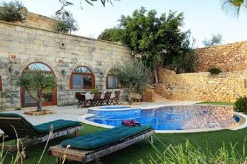 Tauchreise Malta (Gozo) | Farmhouse “Ta Doris” | Hotelpool