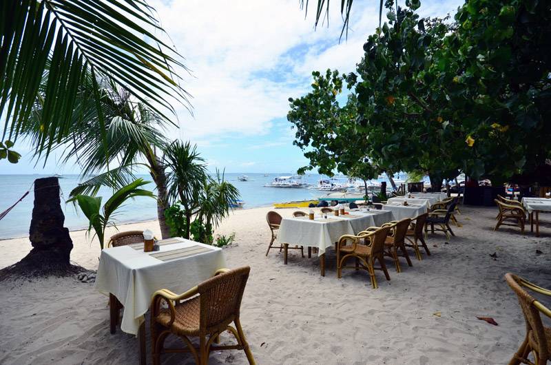 Tauchreise Philippinen (Malapascua Island) | Hippocampus Beach Resort | Strandrestaurant