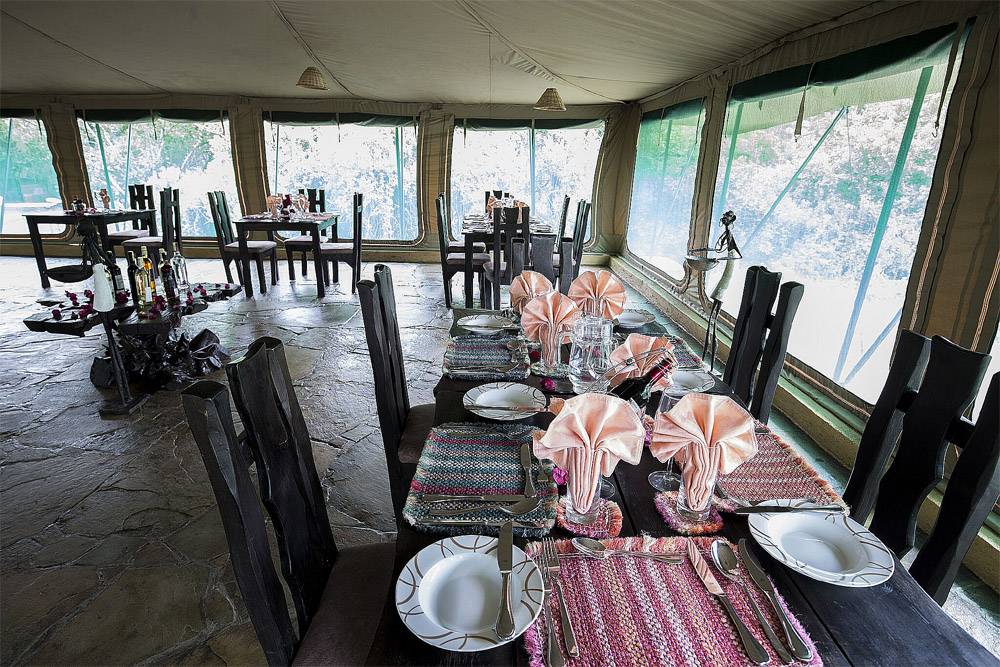 Tauchreise Kenia (Talek) | Mara Big Five Camp | Zeltrestaurant