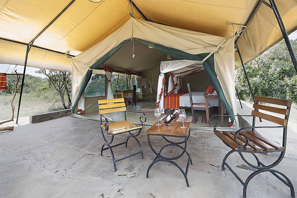 Tauchreise Kenia (Talek) | Mara Big Five Camp | Lodgezelt mit Terrasse