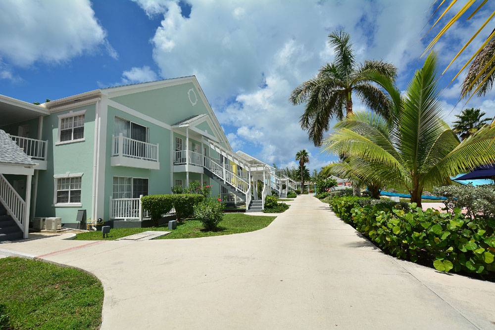 Tauchreise Bahamas | Sandyport Beach Resort | Nassau: Appartmentanlage