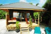Tauchreise Malediven | Kuredu Island Resort & Spa | Strandbungalow