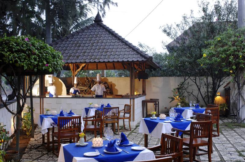Tauchreise Indonesien (Gili Terawangan) | Villa Almarik Resort & Spa | Restaurant
