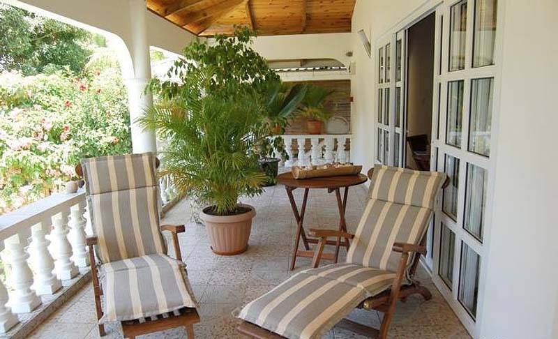Tauchreise Seychellen (Mahé ) | Fantail und Bamboo Apartments | Terrasse