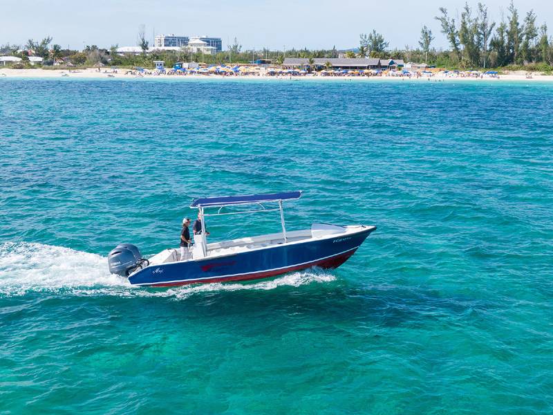 Tauchsafari Bahamas | Bahamas Master Tauchschiff | Tauchboot