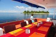 Tauchsafari Malediven | Carpe Vita Tauchschiff & Luxusyacht | Essen an Deck