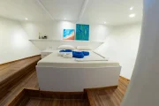 Tauchsafari Malediven | Eco Blue Tauchschiff | Luxuskabine