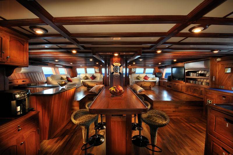 Tauchsafari Palau | Siren Tauchschiff | Loungebereich