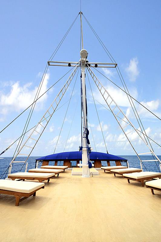 Tauchsafari Palau | Siren Tauchschiff | Sonnendeck