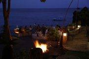 Tauchreise Bali (Indonesien) | Alam Batu Beach Bungalow Resort | Dinnerbereich