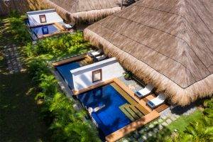 Atmopshere Pool Suiten