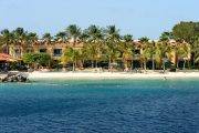 Tauchreise Bonaire | Harbour Village Beach Club | Resortgelände vom Meer aus