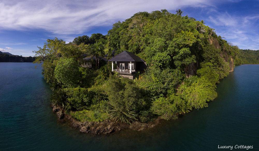 Tauchreise Indonesien (Sulawesi) | Lembeh Resort Dive Resort & Spa | Luxury Cottage Alleinlage am Hang