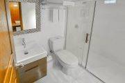 Sun Double Suite Cabin Bathroom