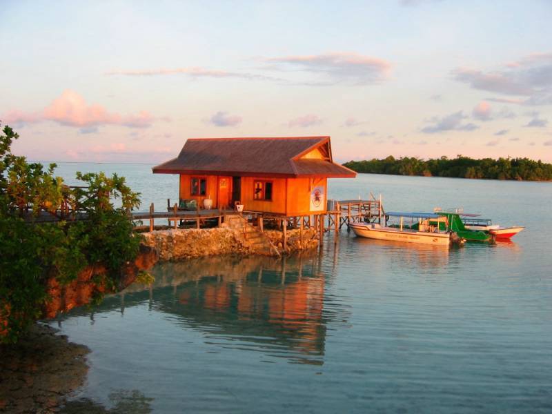 Tauchreise Indonesien/Maratua | Nabucco Island Resort | Wasserbungalow