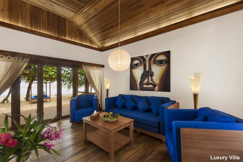 Tauchreise Indonesien (Sulawesi)  | Siladen Resort & Spa | Luxury Villa Wohnzimmer
