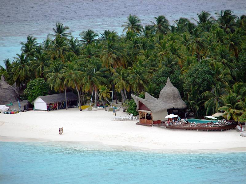 Tauchreise Malediven | SUB AQUA Dive Center Maldives Thulhagiri: Resort & Spa | Strandbungalows