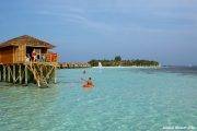 Tauchreise Malediven | Euro-Divers Vilamendhoo Dive & Water Sports Center | Jacuzzi Wasser-Villa