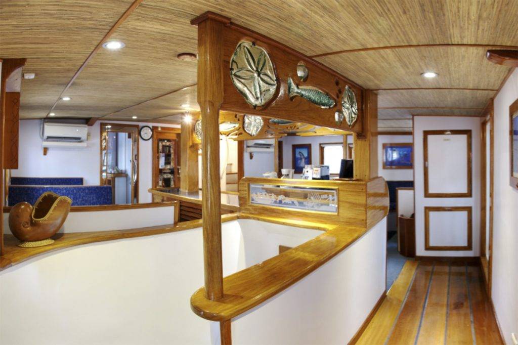 Tauchsafari Palau | Ocean Hunter III Tauchschiff | Restaurant