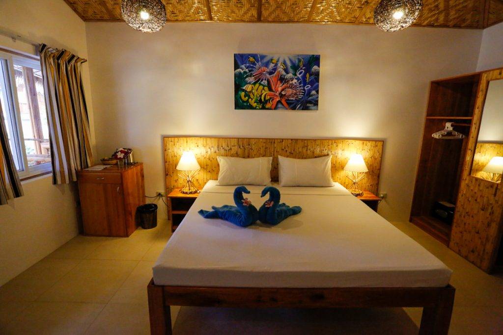 Bohol | Magic Ocean Resort | Bungalow Interieur